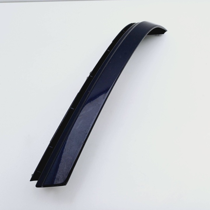 MOULURE SOUS LAMPE DROIT ARRIÈRE OPEL ZAFIRA A LAK. Z21A 90580652 NR301