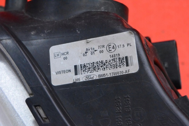 PROJECTEUR GAUCHE PHARE AVANT EUROPE BM51-13W030-AF FORD FOCUS MK3 11-15