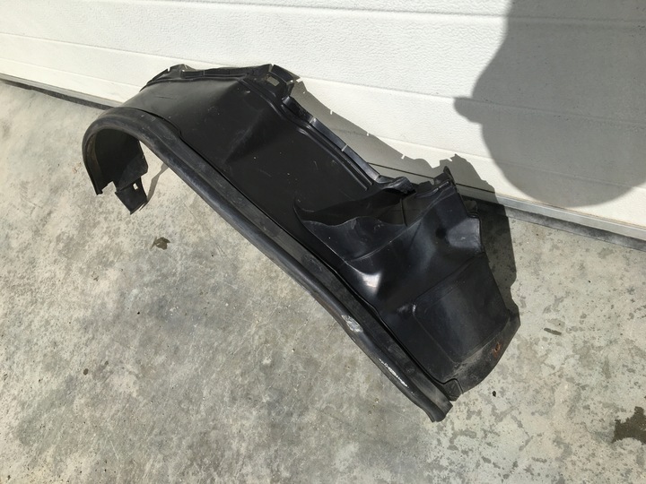 CUBREPASO PARTE DELANTERA IZQUIERDA MERCEDES W201 190 2018841135 ORIGINAL 