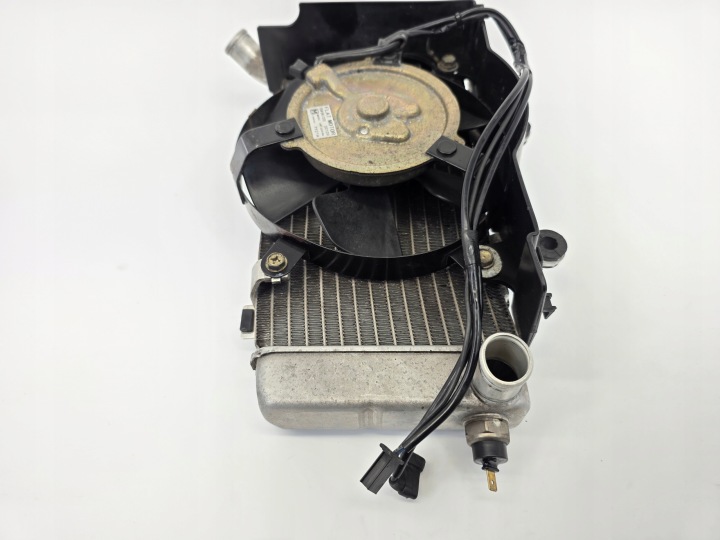 HONDA VFR 800 FI 98-01 RC 46 RADIATEUR EAU VENTILATEUR