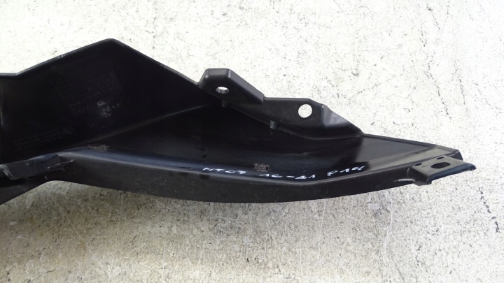 P14 YAMAHA MT-07 MT07 TRACER 16- QUEUE PLASTIQUE DÉFLECTEUR D'AIR PROTECTION BC6-F1731