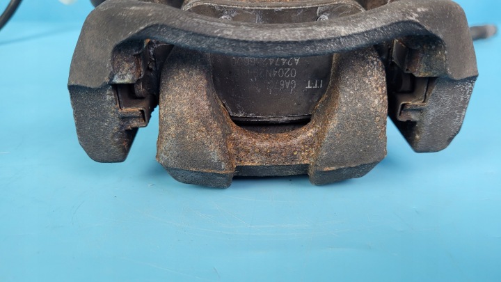 MERCEDES W177 A180 2.0 CDI ÉTRIER DE FREIN DE FREIN DROIT ARRIÈRE A2474237600