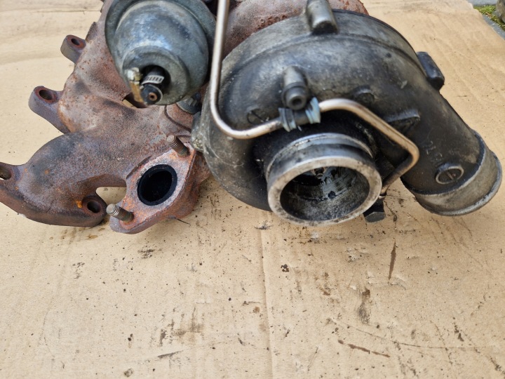 TURBOCOMPRESSEUR COLLECTEUR ÉCHAPPEMENT VOLVO S80 I 2.5 TDI 074145701J