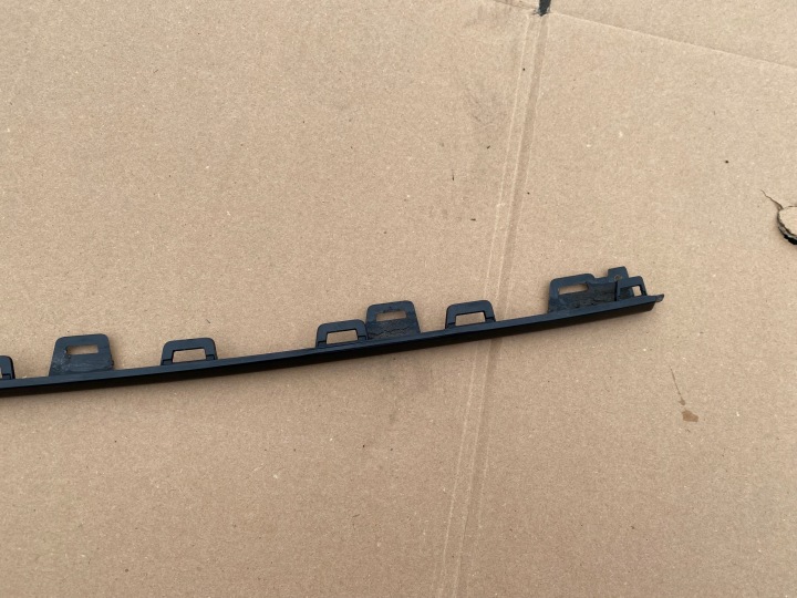 AUDI A4 B9 S LINE 8W MOULURE PARE-CHOCS ARRIÈRE 8W0853551C ORIGINAL