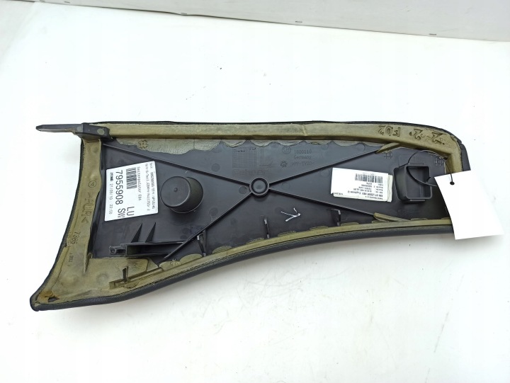 BMW X1 E84 2010 GAUCHE CÔTÉ PROTECTION SUPÉRIEURE SIÈGES ARRIÈRE 1600110