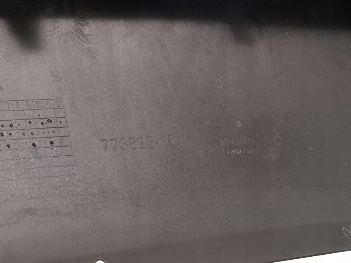 BMW X3 G01 PROTECTION CACHE REVÊTEMENT PARE-CHOCS CODE VERNIS 416) AVANT 8081050