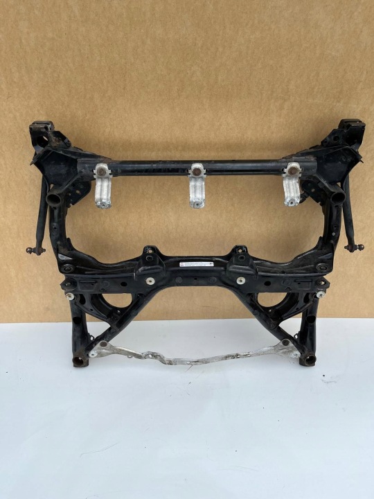 BMW F20 F221 2.0 D CHÂSSIS CHÂSSIS BANC TRAVERSE AVANT