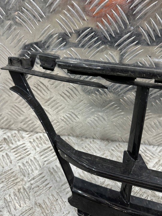 PORSCHE PANAMERA 971 GRILLE CENTRALE PARE-CHOCS AVANT 971807683H