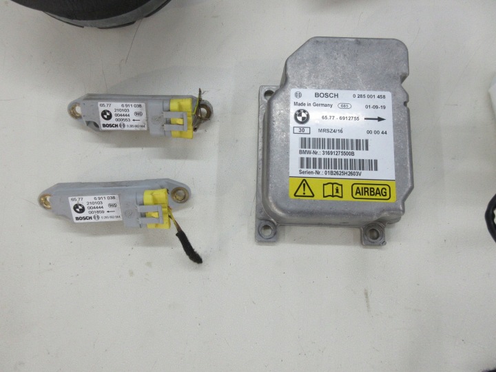 BMW E46ZESTAW COUSSINS AIRBAG BERLINE LIFT EUROPE