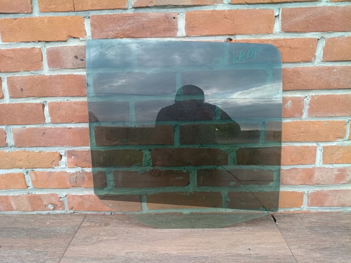JEEP CHEROKEE LIBERTY KK 07-12R VITRE DE PORTIÈRE DROIT ARRIÈRE