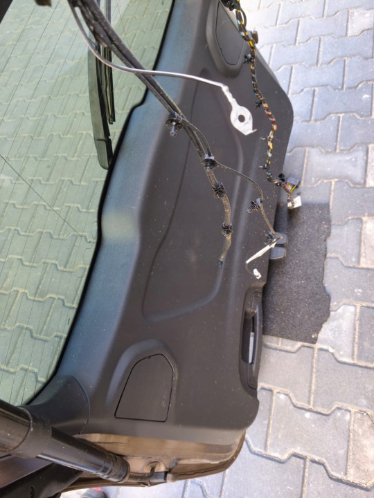 FORD C-MAX MK2 LIFT 2015- COUVERCLES DE COFFRE ARRIÈRE COMPLÈTE LAK.XE