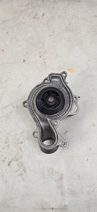 AUDI A4 S4 B9 8W 3.0 TFSI POMPE À EAU 06M013C