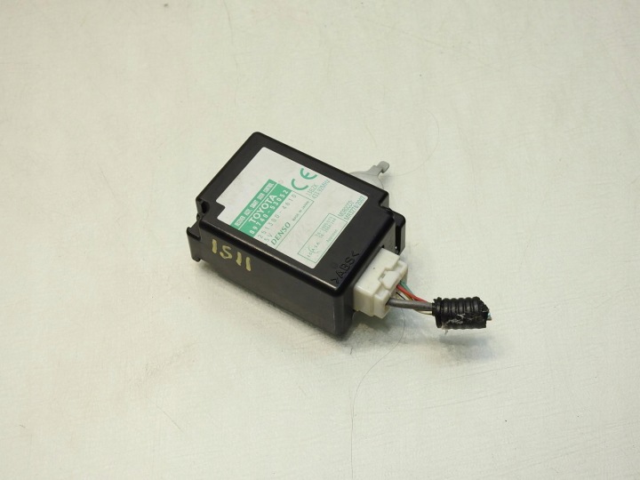 MODULE CONTRÔLEUR PORTES LEXUS IS II 8974053052 2513004610