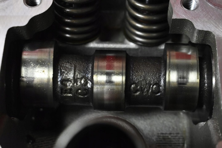 CULASSE MOTEUR DROITE 4792728AA CHRYSLER PACIFICA 1 I 3.5 V6 254 KM 03-08