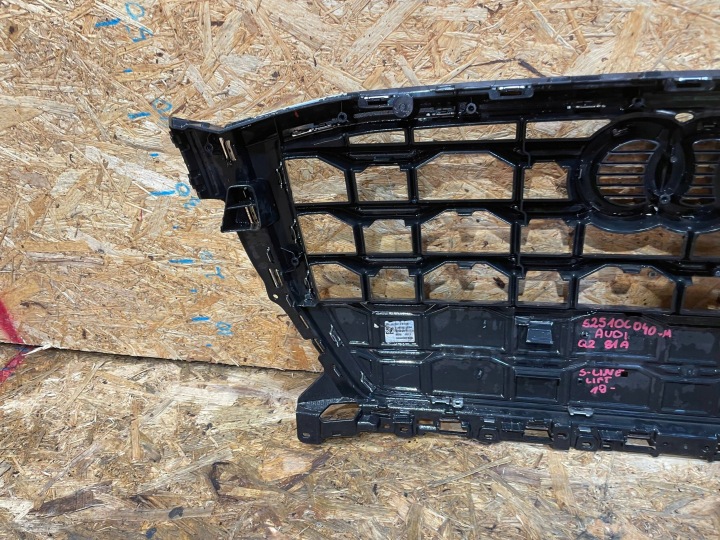 AUDI Q2 81A LIFT 20-22 S-LINE CALANDRE GRILLE GRILLE CENTRALE PARE-CHOCS AVANT