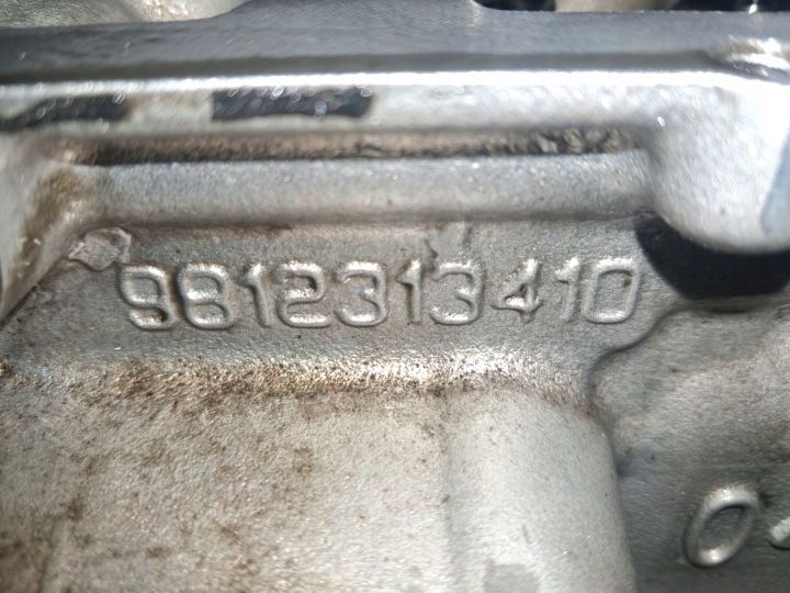 CULASSE MOTEUR ENSEMBLE OPEL VIVARO 9812313410 GENUINE