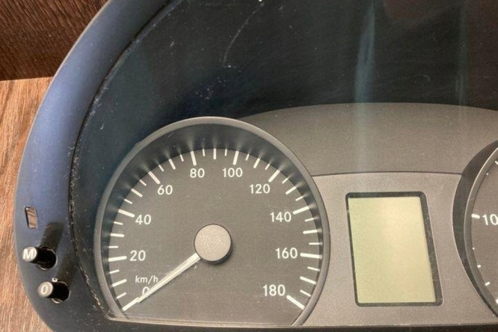 COMPTEUR MERCEDES-BENZ SPRINTER 5-T FURGON (906) A9069005200 2.1L DIESEL