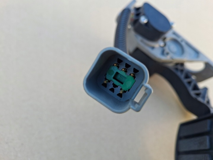 VOLVO RESTYLAGE PÉDALE GAZ POTENTIOMÈTRE 20715967