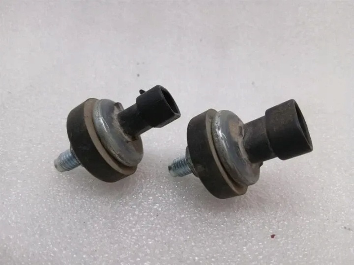 FERRARI 488 F142M ACCELERATOR FOR MAGNNERIDE SYSTÈME 990305 SET OF 2