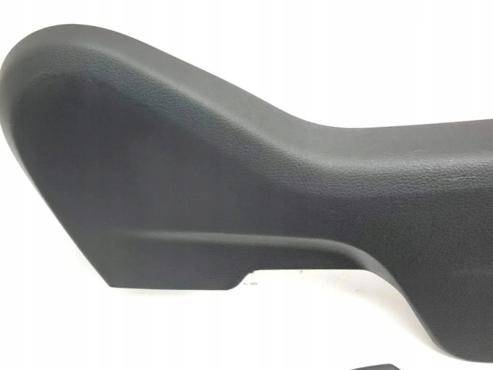 PORSCHE CAYENNE (92A) 2011 DROITE CÔTÉ BRODERIE SIÈGES