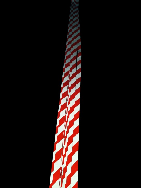 BANDE RÉFLÉCHISSANTE BIALO ROUGE AVERTISSEMENT 50MM X 50M GLADKA FABRICANT