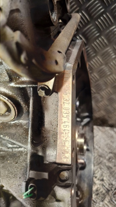 MOTEUR NU POTEAU MERCEDES W203 2.0B 111955