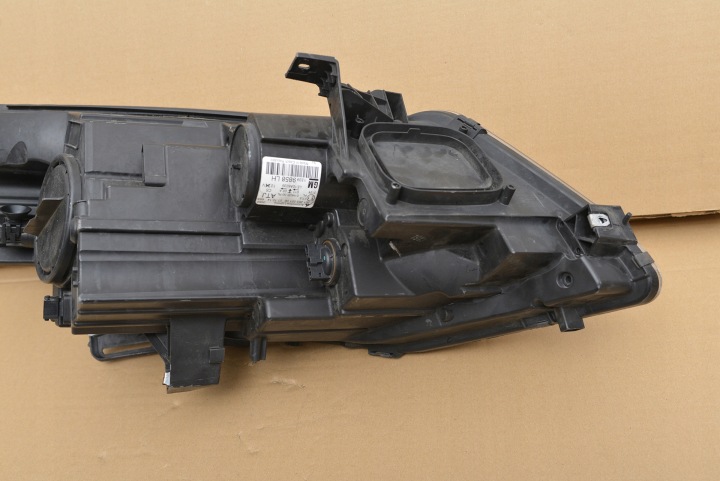 PHARE GAUCHE OPEL ZAFIRA C TOURER 12-16 LENTILLE LE10A6239