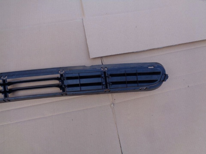 BMW E46 LIFT GRILLE MOULURE PARE-CHOCS DROITE 7032614