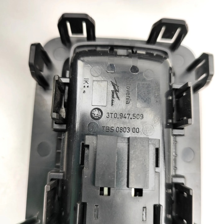 ÉCLAIRAGE INTERNE SKODA SUPERB III (3V3) 3V5867559 34289054 2.0L 110KW