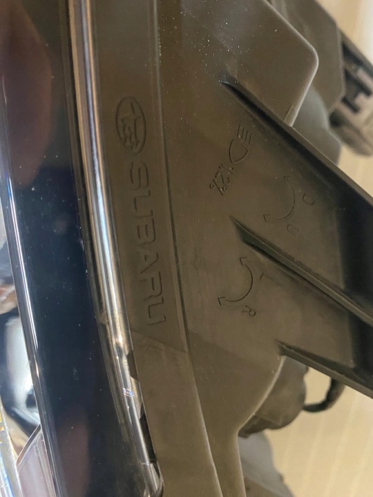 PHARE GAUCHE AVANT SUBARU FORESTER 15- GAUCHE AVANT