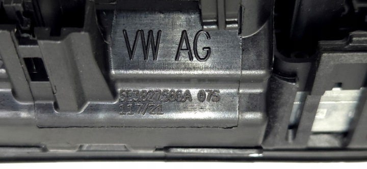 CAMÉRA MARCHE ARRIÈRE AUDI VW SKODA 5E3827566A