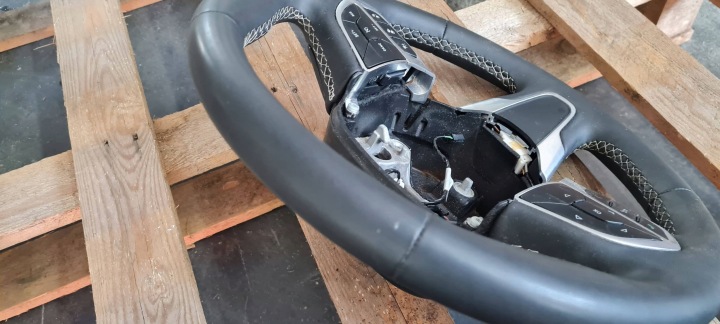 CHRYSLER PACIFICA 2022 LIFT VOLANT CUIR MULTIFONCTION