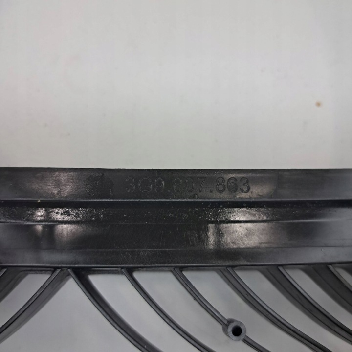 VOLKSWAGEN PASSAT POIGNÉE SUPPORT FIXATION PARE-CHOCS ARRIÈRE 3G9807863