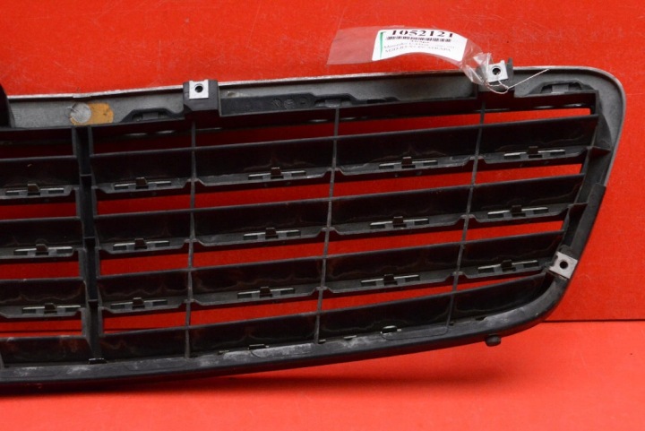 CALANDRE GRILLE CHROME A2038800223 MERCEDES C-KLASA W203 00-04
