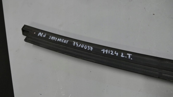 BMW X3 G01 MOULURE PORTES GAUCHE ARRIÈRE 7410037