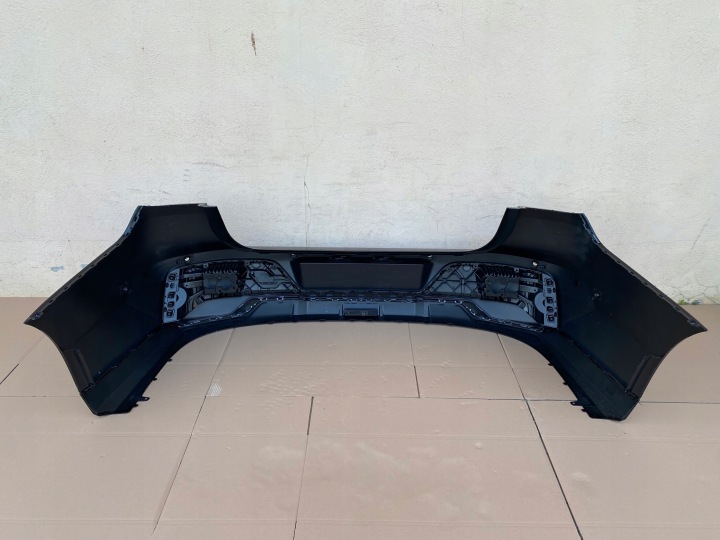 BMW 7 G70 MODULE SPOILER CHROME 22-24ROK ARRIÈRE PARE-CHOCS