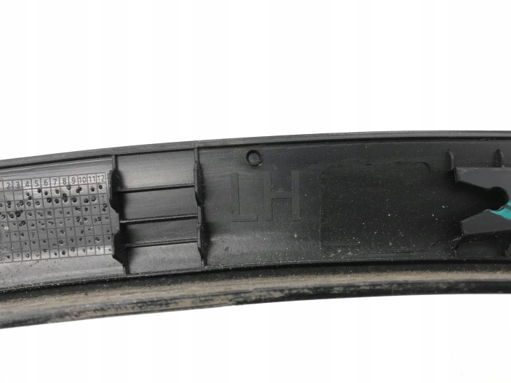 REVÊTEMENT GARDE-BOUE GAUCHE AVANT SSANGYONG REXTON 2 II G4 79510-36000