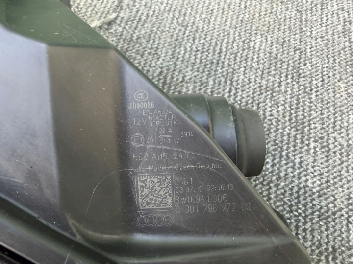 AUDI A4 S4 B9 8W0 8W PHARE DROIT AVANT DROITE AVANT PROJECTEUR
