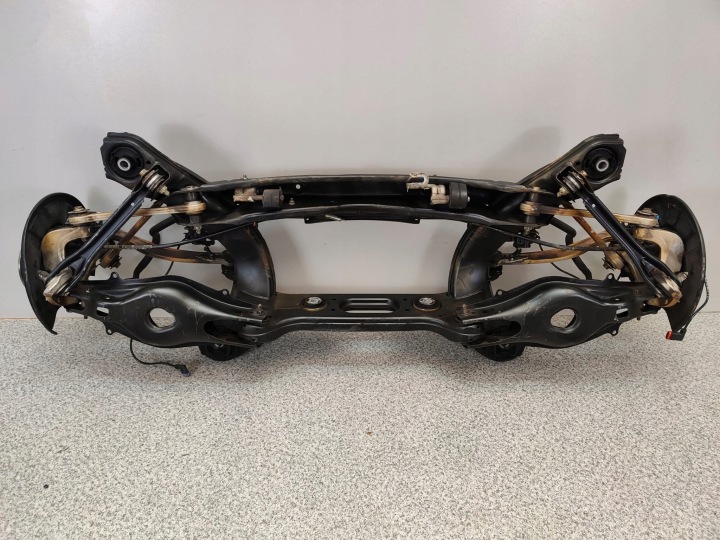 MERCEDES C CLASSE W204 SUSPENSION ARRIÈRE COMPLET CHÂSSIS ORIGINE PARFAIT