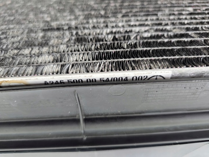 PANNEAU AVANT POUTRE ENSEMBLE RADIATEURS MERCEDES A-KLASA W176 B-KLASA W246 1.8 D