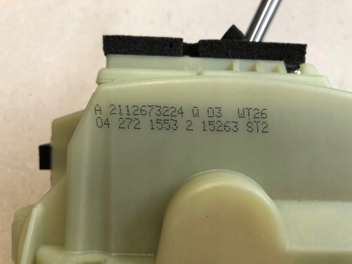 MERCEDES MÉCANISME DE CHANGEMENT DE VITESSES CRIC 211 A2112673224