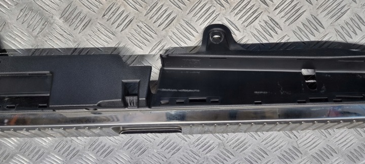 MERCEDES W213 PROTECTION SEUIL COUVERCLES DE COFFRE A2136900141 A2136903601