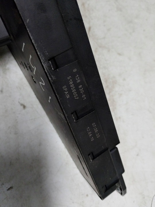 BMW BOÎTE FUSIBLES 9138830 EUROPE