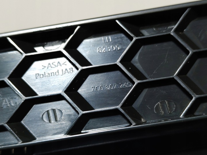 VW CRAFTER II GRILLE PARE-CHOCS GAUCHE AVANT AVANT 7C0807245