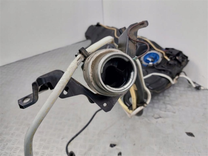 RÉSERVOIR CARBURANTS SEAT LEON III BERLINE COMPACTE 1,5 TSI 5Q0201020PJ 2012-