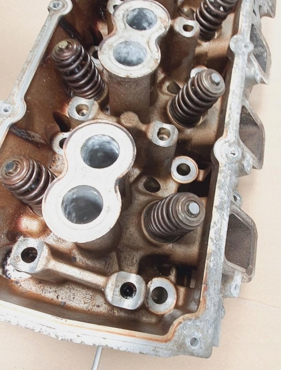 CULASSE MOTEUR DODGE RAM 5.7 53021616BA
