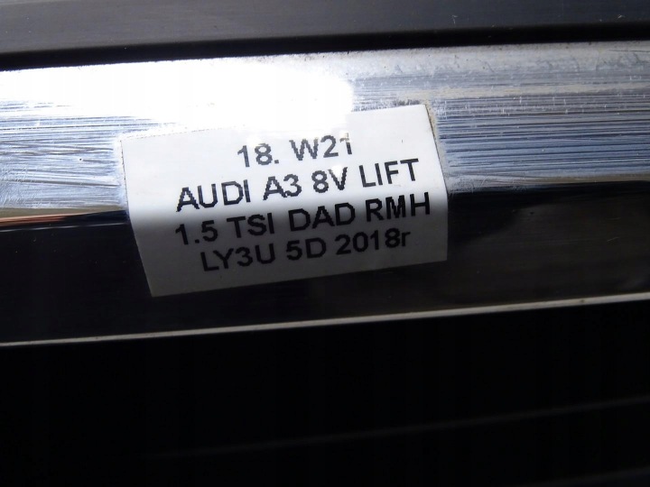 CALANDRE GRILLE PARE-CHOCS AVANT AVANT 8V3853651AA AUDI A3 8V LIFT