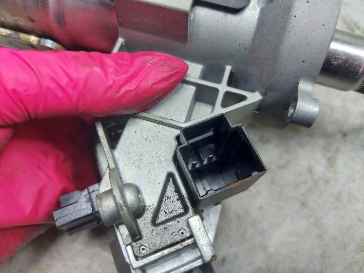 CONTACTEUR D'ALLUMAGE CLÉ OPEL CORSA D 56155D