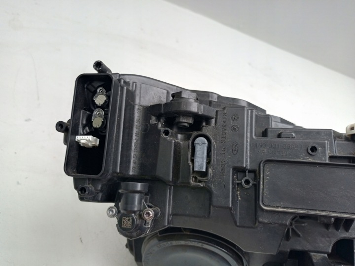 SKODA SUPERB III 3 LIFT 19- PHARE LED AVANT GAUCHE GAUCHE AVANT 3V1941015C ÷