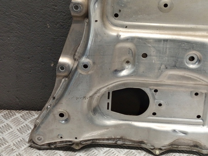 BMW OE 6878068 X5 G05 X6 G06 X7 G07 PLAQUE PROTECTION SOUS MOTEUR